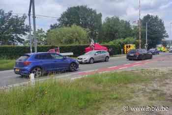 Dodelijk ongeval in Sint-Huibrechts-Lille: fietser gegrepen door trein aan gesloten spoorwegovergang