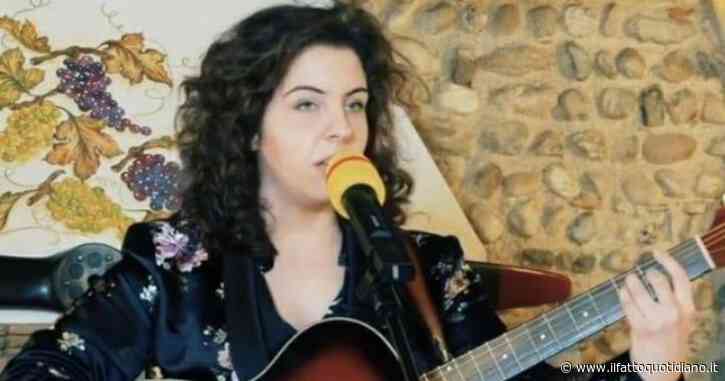 “Mia figlia aggredita mentre cantava ad un matrimonio”. La cantante Alessia Toffoli smentisce la versione del padre ed è giallo