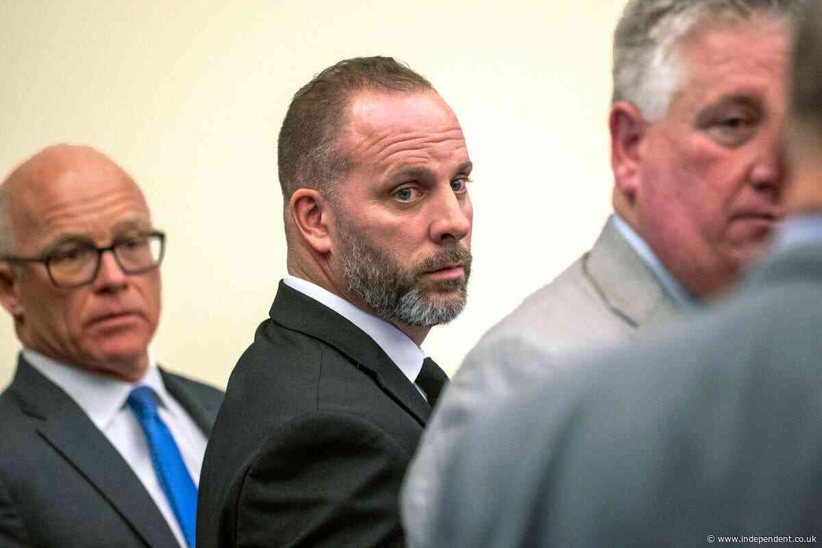 Ohio prosecutors seek to dismiss 1 of 2 murder counts filed against ex-deputy who killed Black man