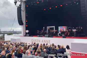 Andrea Bocelli gets minute long applause as he performs for Queen Anne's naming ceremony