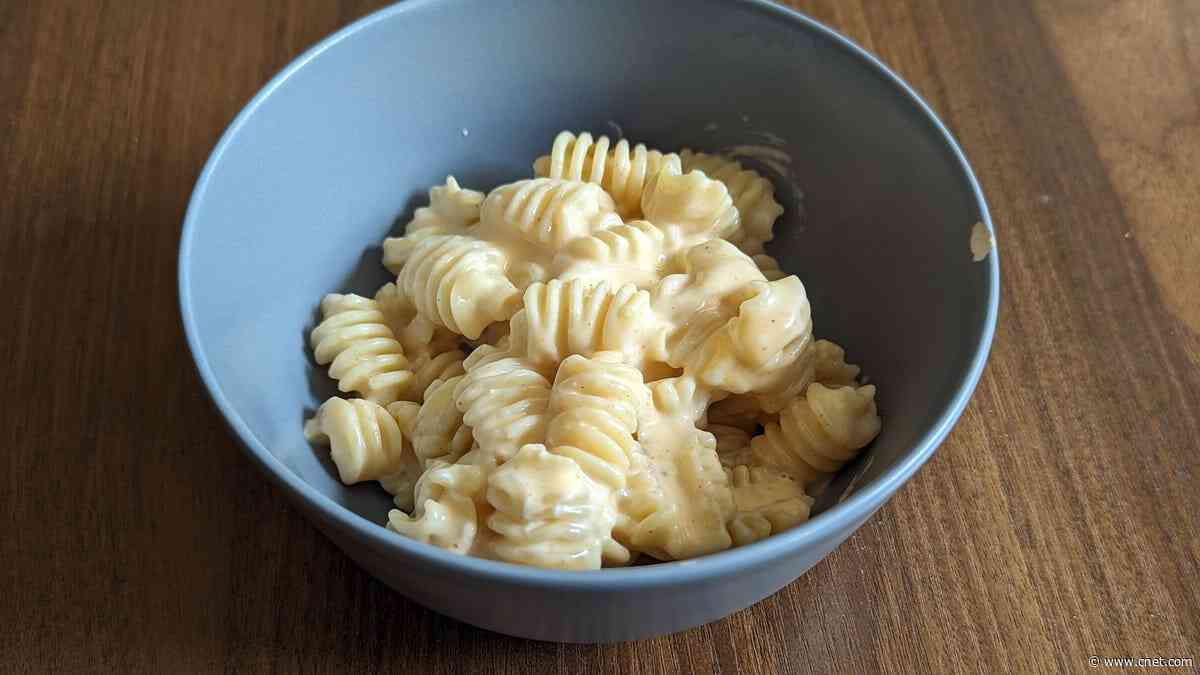 The Single Best Hack for 10-Minute Homemade Mac and Cheese     - CNET
