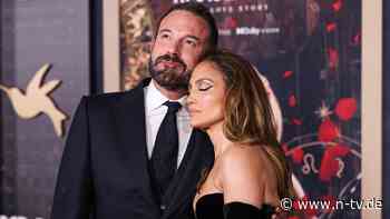 Vertraut sieht anders aus ...: J.Lo und Affleck teilen "peinlichen Luftkuss"