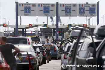 Five-hour waiting time for coaches at Calais border control leaving hundreds of passengers stranded