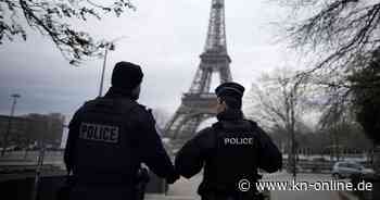 Paris: Polizei ermittelt gegen drei Männer wegen Sarg-Aktion am Eiffelturm