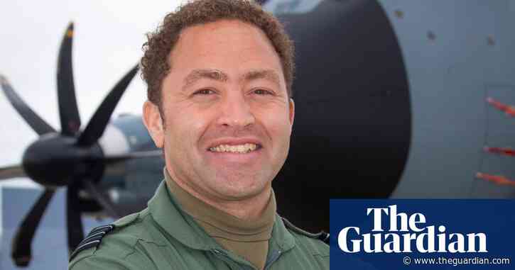 ‘I’m compelled by service’: ex-military Labour candidate Calvin Bailey