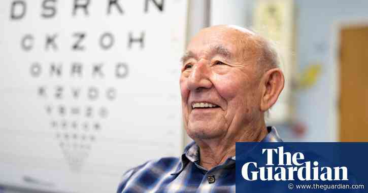 Artificial cornea implant saves sight of man, 91, in NHS first