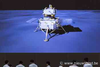 Chinese ruimtesonde opgestegen met stalen van achterkant van de maan