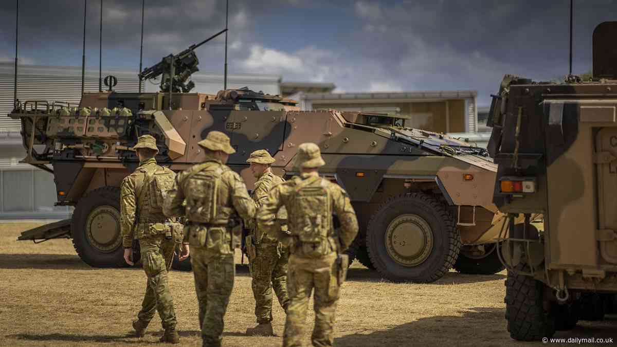 Australian Defence Force offers citizenship fast-track for foreign recruits as it struggles to hire