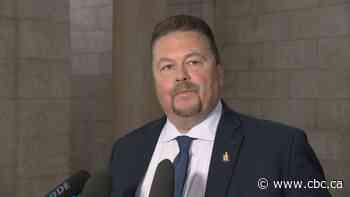 Manitoba PCs accuse cabinet minister of being unfairly granted contract