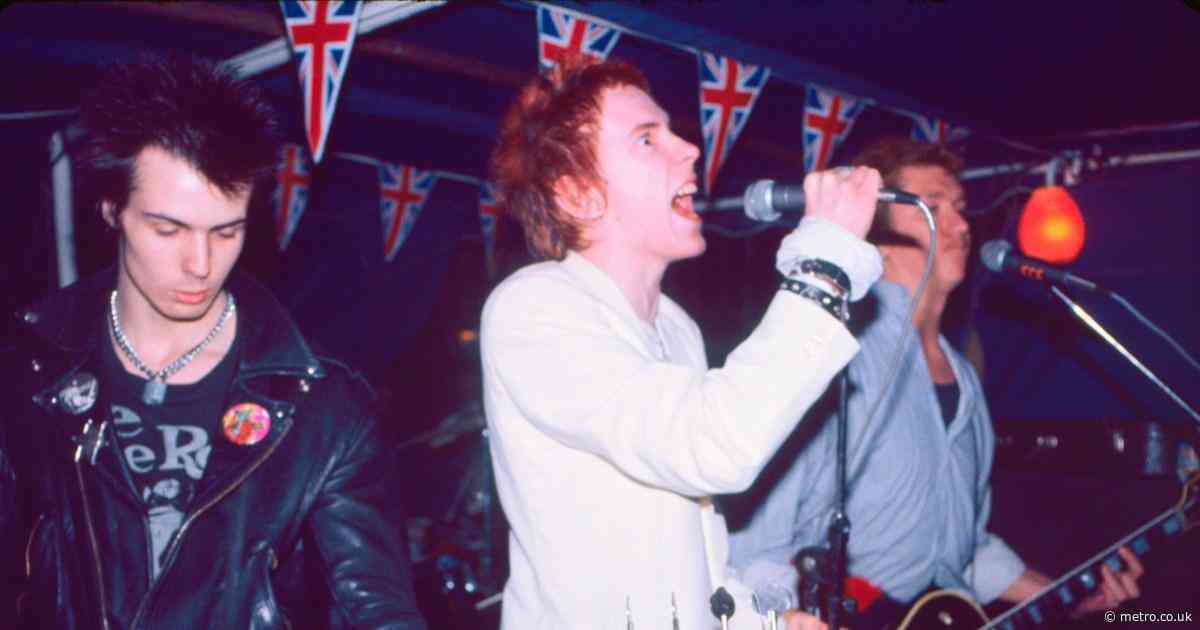 Iconic 70s punk group reunite to perform full debut album to save London music venue