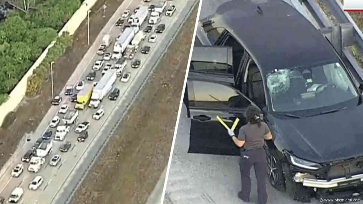 Two lanes still blocked on Sawgrass Expressway in Broward County