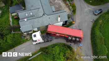 Man injured when lorry's trailer crashed into house