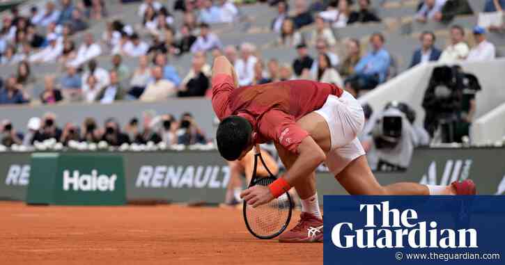 'I started feeling the pain': Novak Djokovic casts doubts over quarter-final fitness – video