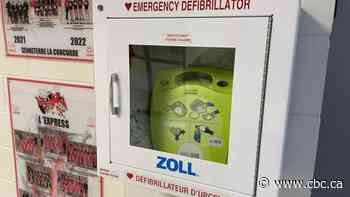 Quebec wants all schools equipped with a defibrillator by next summer