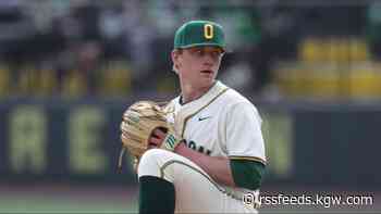 Seitter leads Oregon to 3-0 victory over UC Santa Barbara for regional title, spot in super regional