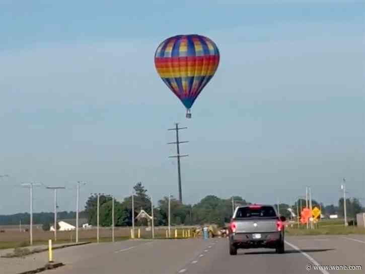 Hot air balloon strikes Indiana power lines, burning 3 people in basket