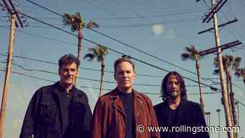 Keanu Reeves to Tour With Band Dogstar This Summer