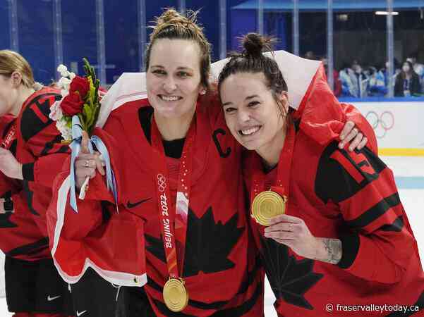 Melodie Daoust retires, trading skates for coach’s whistle