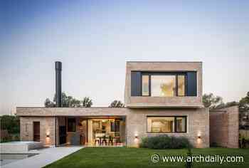 Brick House / Lattes Salinas Arquitectos