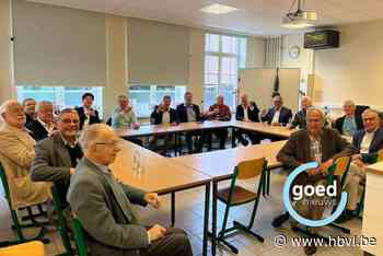 Oud-leerlingen Sint-Alosiusinstituut Zepperen spreken na 50 jaar weer af in oude school