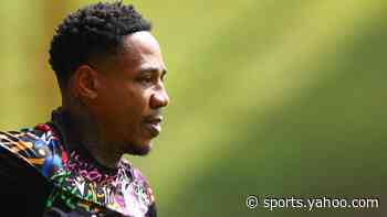 Clyne signs new one-year deal with Palace