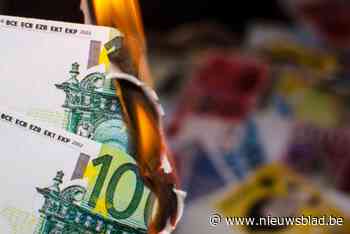 Nederlander verbrandt 6.500 euro in oven, maar bank weigert geld om te ruilen