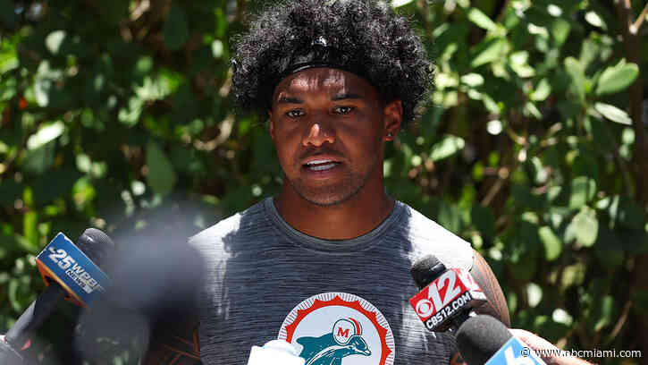 Dolphins' Tua Tagovailoa not ‘concerned' about contract situation, but wants something done