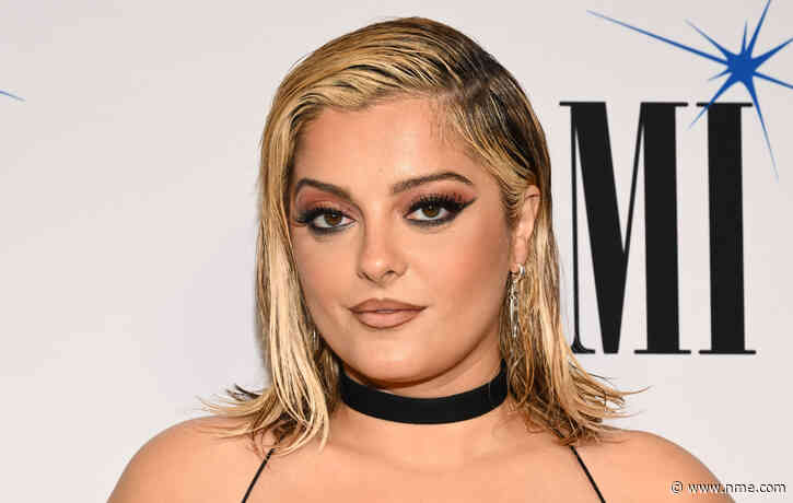 Bebe Rexha kicks out concertgoer for throwing objects on stage