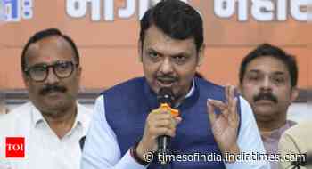 After Maharashtra flop, Fadnavis offers to resign as deputy CM