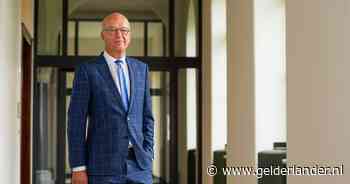 Lang niet alles ging goed, maar burgemeester Harry de Vries handelde correct in ‘opvangdeal Nieuw-Dijk’
