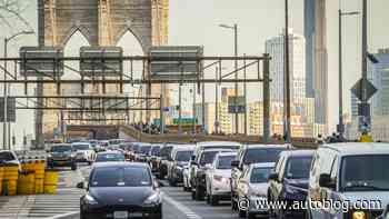 New York governor shocks Manhattan with halt to congestion pricing