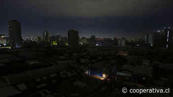 Apagón mantiene a más de 410 mil hogares sin luz en Santiago