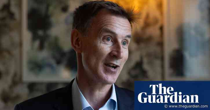 Jeremy Hunt warns against Tory lurch to right: ‘Elections are won from the centre ground’