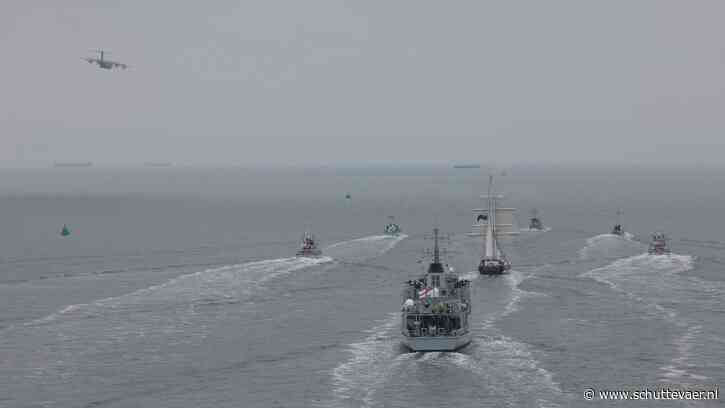 Vloot met veteranen steekt Kanaal over op weg naar D-Day-herdenking