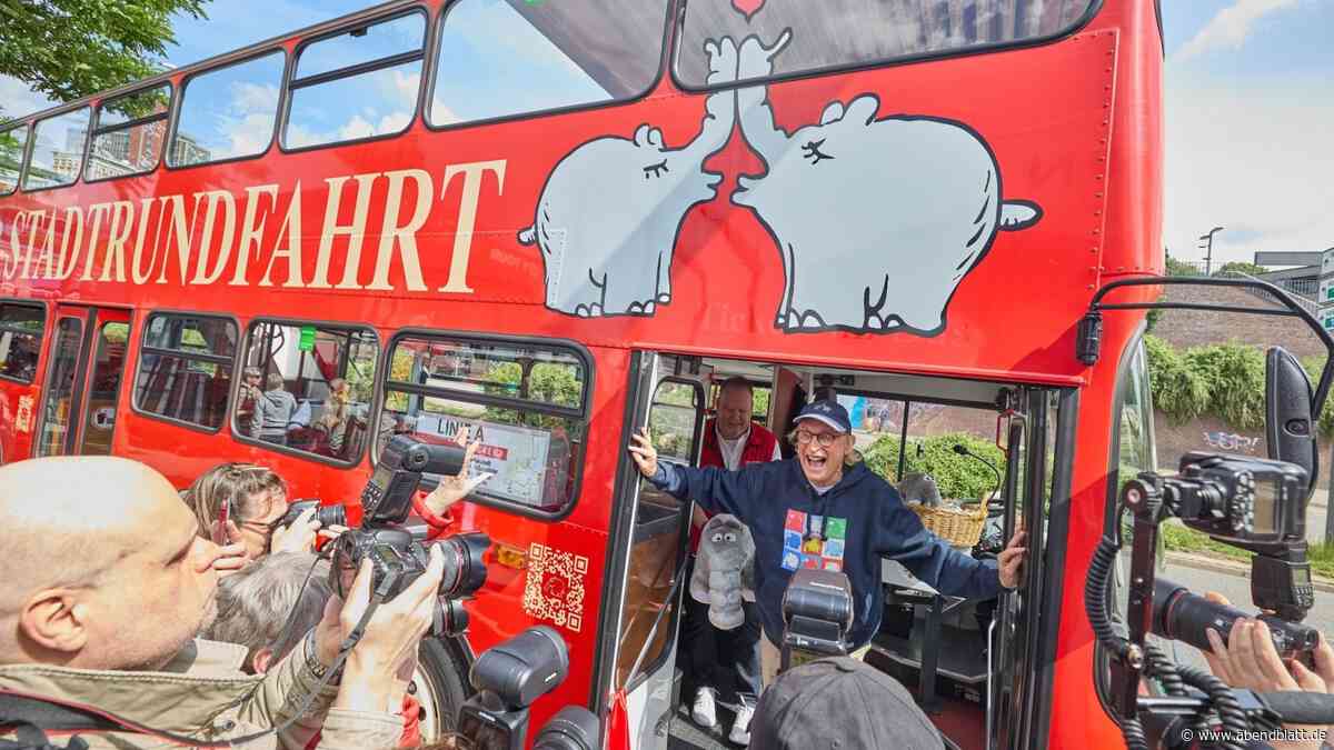 Otto Waalkes' Ottifanten reisen nun auf Bus durch Hamburg