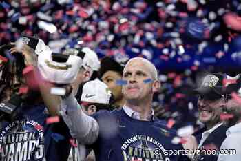 Lakers set to pursue UConn coach Dan Hurley for head coaching position