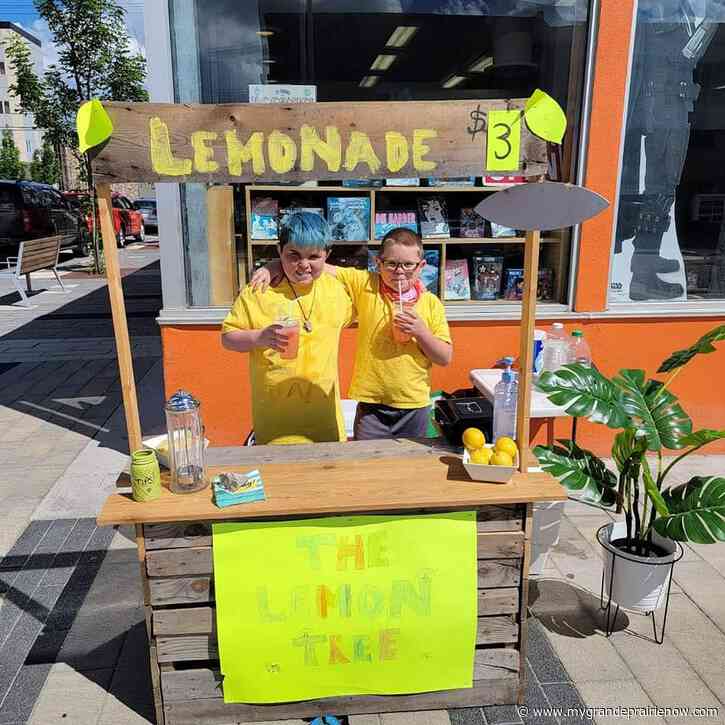 Grande Prairie Mayor proclaims June 15th as annual Lemonade Day
