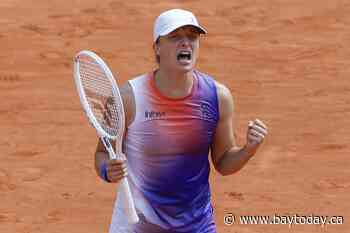 Iga Swiatek defeats Coco Gauff to reach the French Open final as she seeks a third straight title