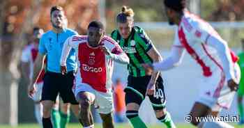 Ajax past voor buitenlands trainingskamp en kiest voor Wageningen
