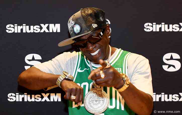 Flavor Flav orders whole Red Lobster menu in efforts to save chain restaurant