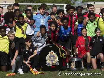Edmonton police, students hit the pitch for eighth annual Woodall Cup