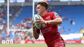 Scarlets wing Lewis faces long spell out