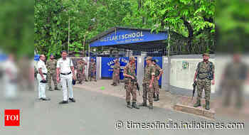 Central forces may shift out of 40 Kolkata schools by Sunday