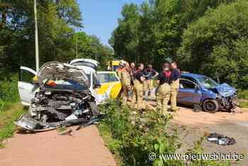 Zware crash in Meeuwen: brandweer moet gewonden uit wrak bevrijden