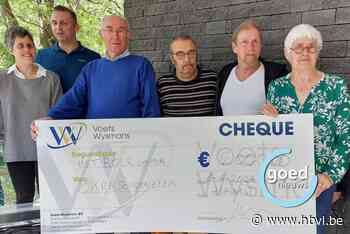 Okra Schoonbeek en LOM schenken 2000 euro aan Covida Het Roer in Hasselt