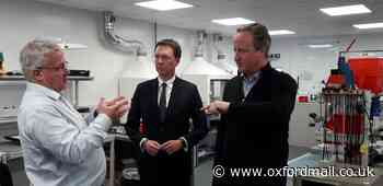 David Cameron visits Oxfordshire on campaign trail