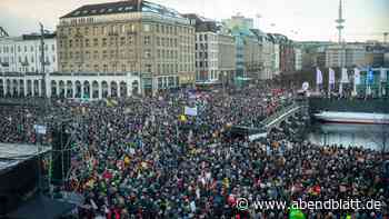 Tausende demonstrieren in Hamburg gegen rechts