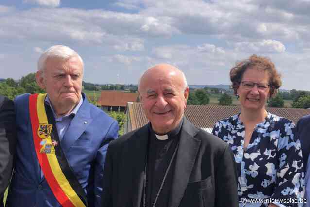 Hoog bezoek uit Rome in kleine Helkijn voor de officiële opening van WZC Sint-Jan-Baptist: “Wat een eer dat aartsbisschop Paglia ons gebouw komt inzegenen”