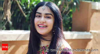 Adah sings Ram bhajan after moving into SSR's home