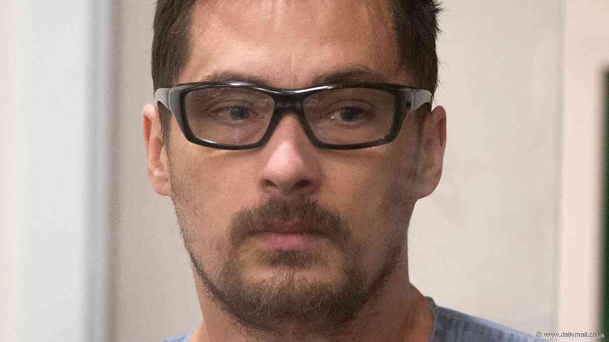 Moment suspected serial killer Jesse Lee Calhoun comes face to face with victims' families in court as he pleads not guilty to brutally slaying three women in Oregon and Washington